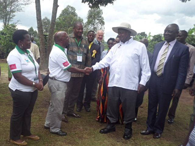 Uganda President Museveni officiates at Bioversity International Banana Farmers Day